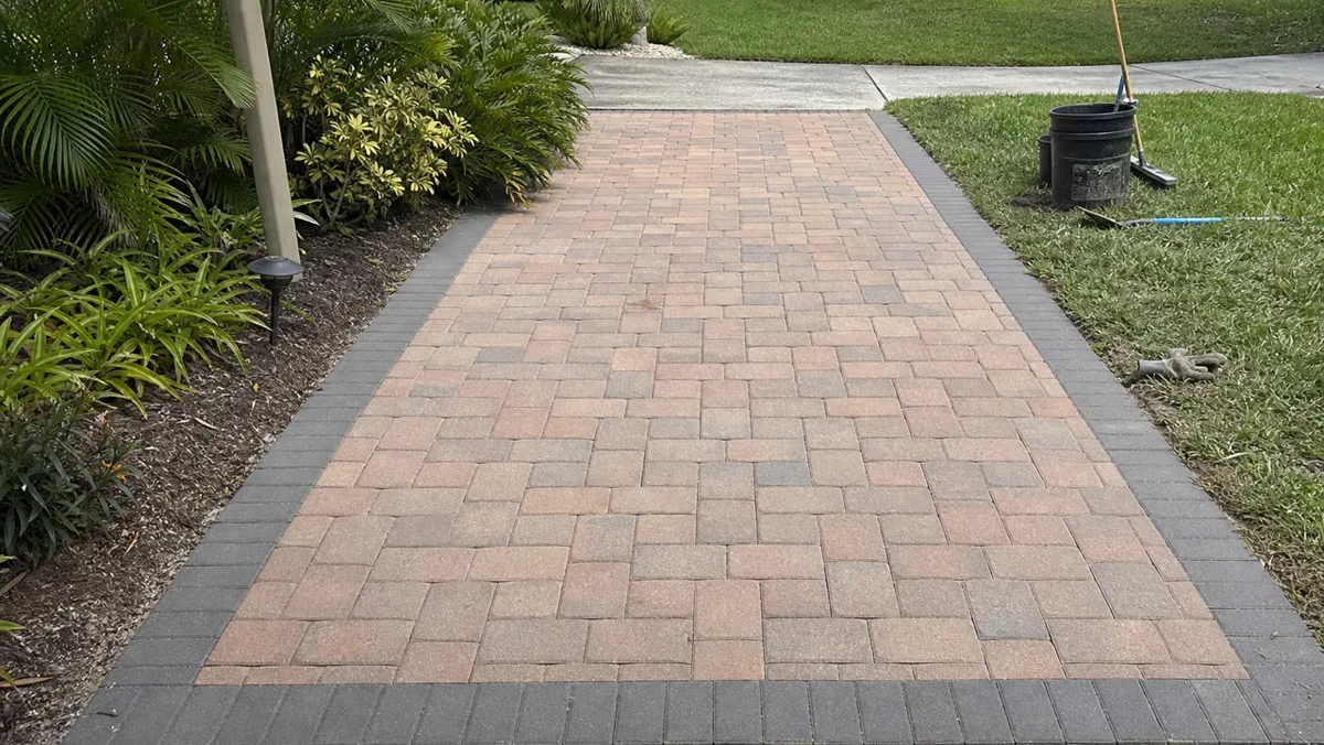 Lakeland Finished Paver Walkway Repair near Lakeland